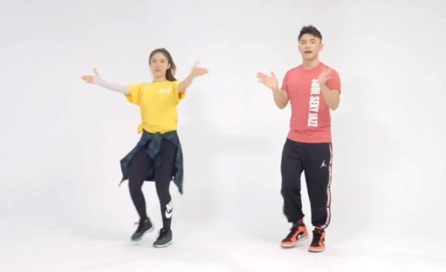 快乐燃脂塑身操:狂力甩肉,越跳越瘦