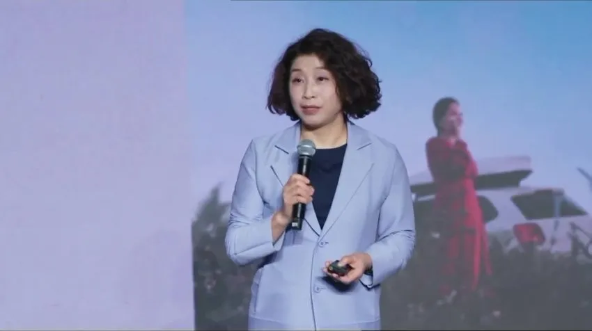 2025虹书房学伴跨年聚会：静待花开，开启知识新旅程