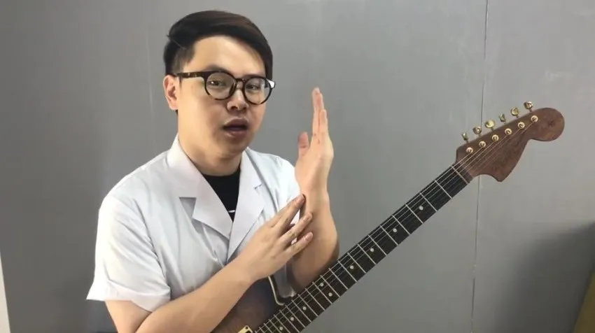 Niko小烨吉他调校与维修指南:从手感调节到部件升级的全套教学