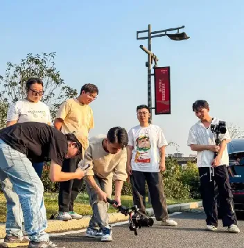 运镜剪辑实操课：从手机拍摄到剪映剪辑全流程