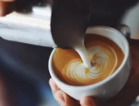 专业咖啡师教学课程：咖啡设备与花式咖啡制作