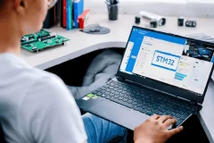 振南电子 STM32视频教程：何强主讲，零基础入门到高级应用