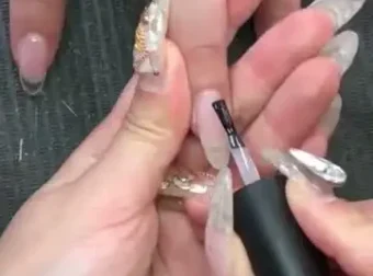 独角兽美甲技巧大全：从基础到高级美甲教程