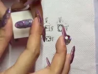 美甲全攻略：从基础到高级的详细美甲教程