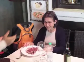 Teacher Celine亲子外教英语启蒙视频课：涵盖字母、故事与艺术