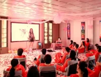 周O黑白颠尤物之门性商课程：亲密关系与自我探索的进阶指南