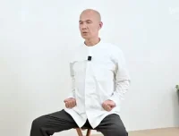 古法八段锦完整教程：文武双修补元气，系统调理亚健康