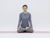 现代女性冥想瑜伽：每天10分钟，减压抗衰与内在成长